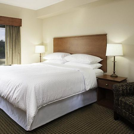 Four Points By Sheraton Fort Myers Airport Екстериор снимка