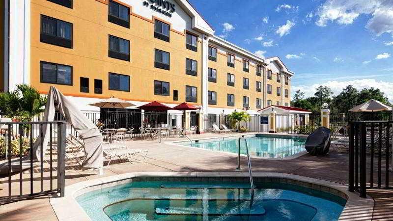 Four Points By Sheraton Fort Myers Airport Екстериор снимка